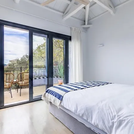 Elissaios-brand New Renovated Pool Villa