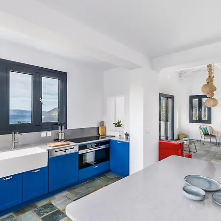 Villa Elissaios-brand New Renovated Pool