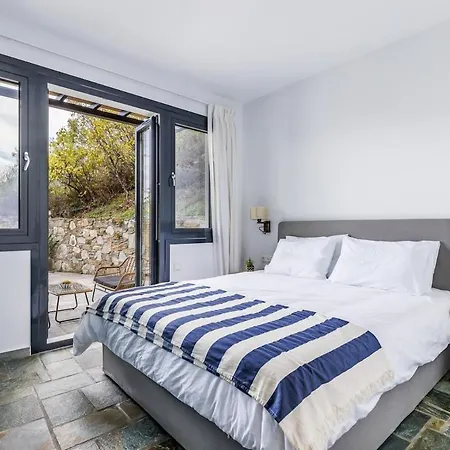 Elissaios-brand New Renovated Pool