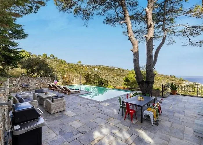 Villa Elissaios-brand New Renovated Pool *