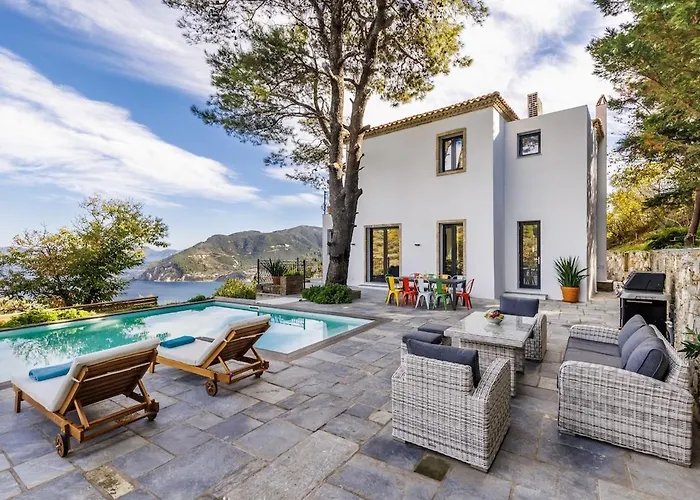 Villa Elissaios-brand New Renovated Pool *