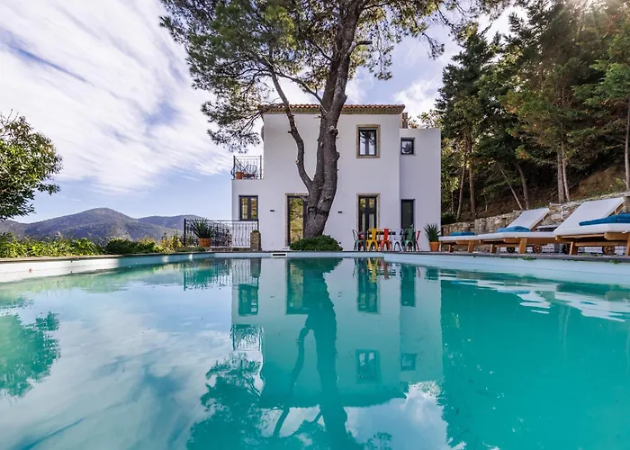 Elissaios-brand New Renovated Pool Villa *